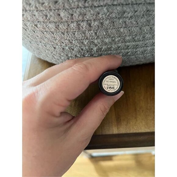 Doll 10 No Angel Lip Rouge Lipstick NWT - Picture 4 of 5